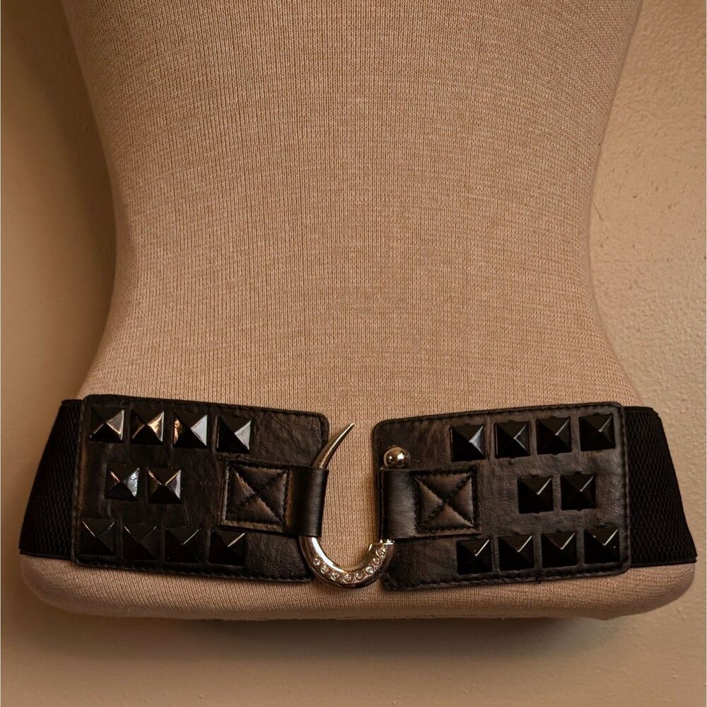 Wide Studded Elastic Stretch Waist Belt Women's XS/S/Medium Black Silver Hook